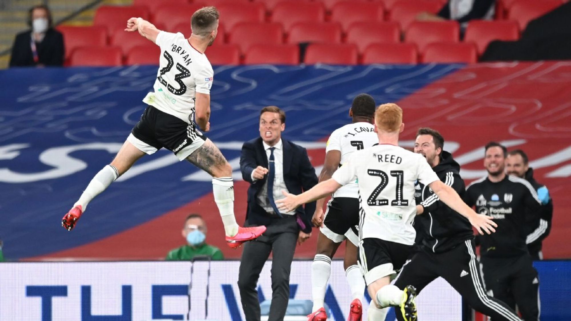 队整体士气 队整体士气